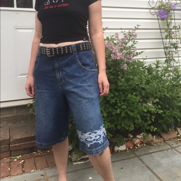 **SOLD** JNCO tribal shorts - Picture 4 of 5